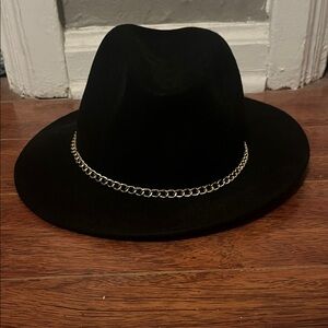 Stylish Black Hat with Gold Chain Accent